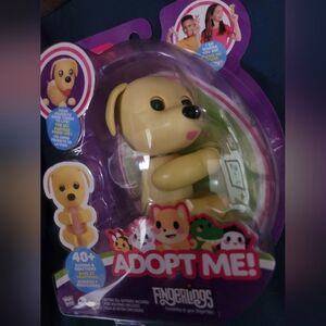 FINGERLINGS, ADOPT ME DOG